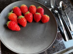 アマン東京　アフタヌーンティー　イチゴ